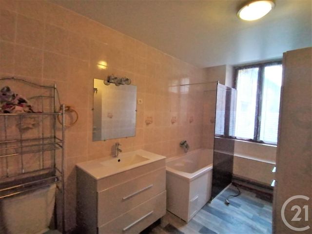 Afficher la photo en grand immeuble à vendre - 130.0 m2 - GOURNAY EN BRAY - 76 - HAUTE-NORMANDIE - Century 21 Notre Dame