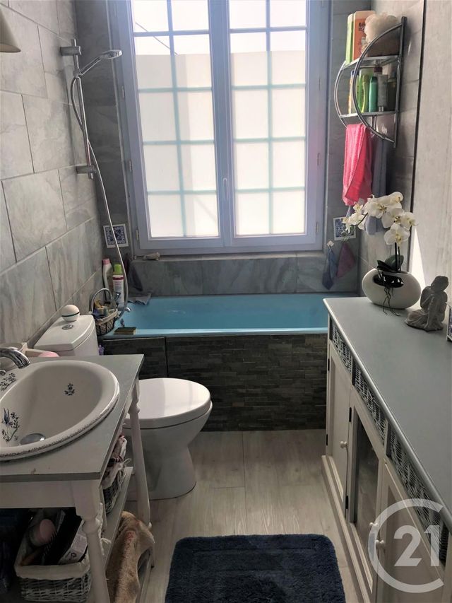 maison à vendre - 5 pièces - 11.3 m2 - GOURNAY EN BRAY - 76 - HAUTE-NORMANDIE - Century 21 Notre Dame maison à vendre - 5 pièces - 11.3 m2 - GOURNAY EN BRAY - 76 - HAUTE-NORMANDIE - Century 21 Notre Dame