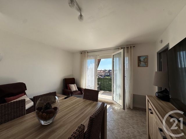 Appartement F2 à vendre - 3 pièces - 43.5 m2 - SERIFONTAINE - 60 - PICARDIE - Century 21 Notre Dame