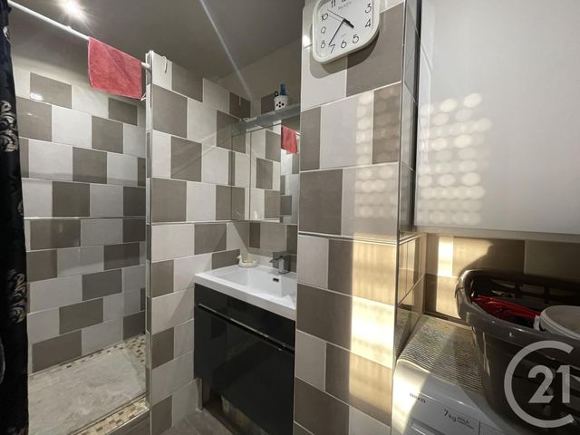 Appartement F2 à vendre - 3 pièces - 43.5 m2 - SERIFONTAINE - 60 - PICARDIE - Century 21 Notre Dame