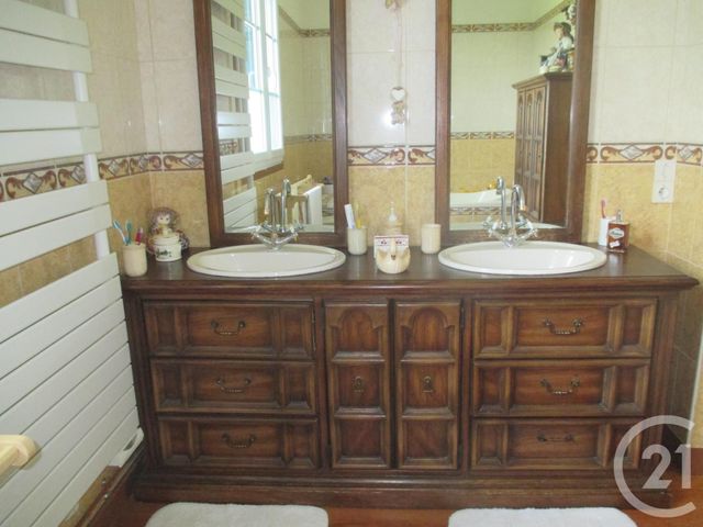 Afficher la photo en grand maison à vendre - 6 pièces - 187.35 m2 - GOURNAY EN BRAY - 76 - HAUTE-NORMANDIE - Century 21 Notre Dame