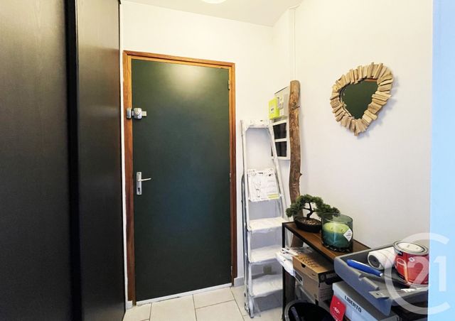 Appartement à vendre - 3 pièces - 52.15 m2 - GOURNAY EN BRAY - 76 - HAUTE-NORMANDIE - Century 21 Notre Dame