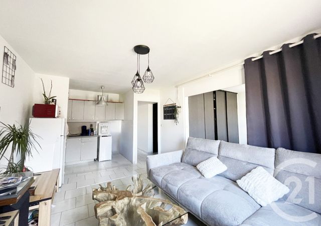 Appartement à vendre - 3 pièces - 52.15 m2 - GOURNAY EN BRAY - 76 - HAUTE-NORMANDIE - Century 21 Notre Dame