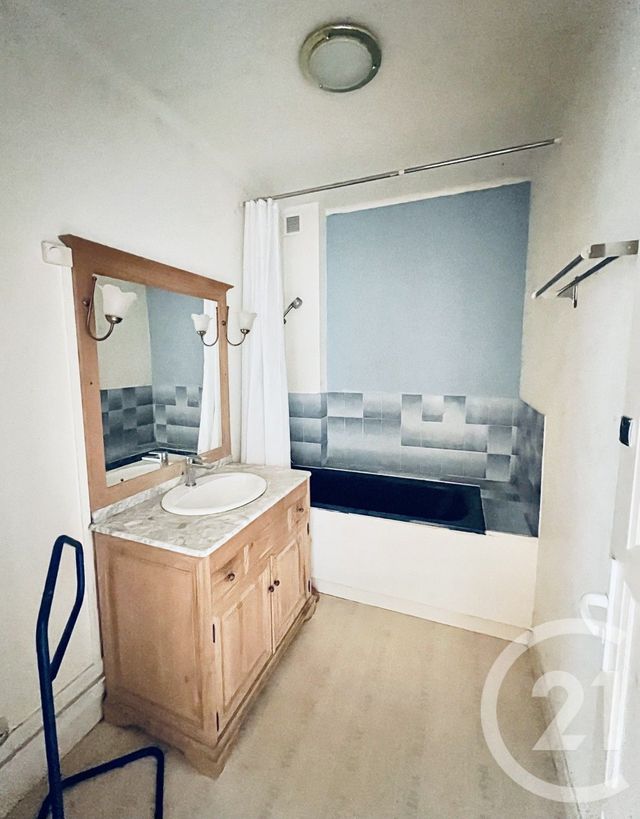 Appartement T2 à vendre - 4 pièces - 65.0 m2 - BEAUVAIS - 60 - PICARDIE - Century 21 Notre Dame
