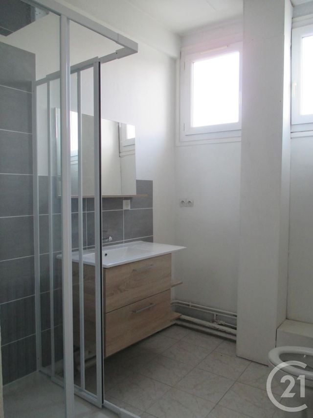 Afficher la photo en grand immeuble à vendre - 130.0 m2 - CERGY - 95 - ILE-DE-FRANCE - Century 21 Notre Dame